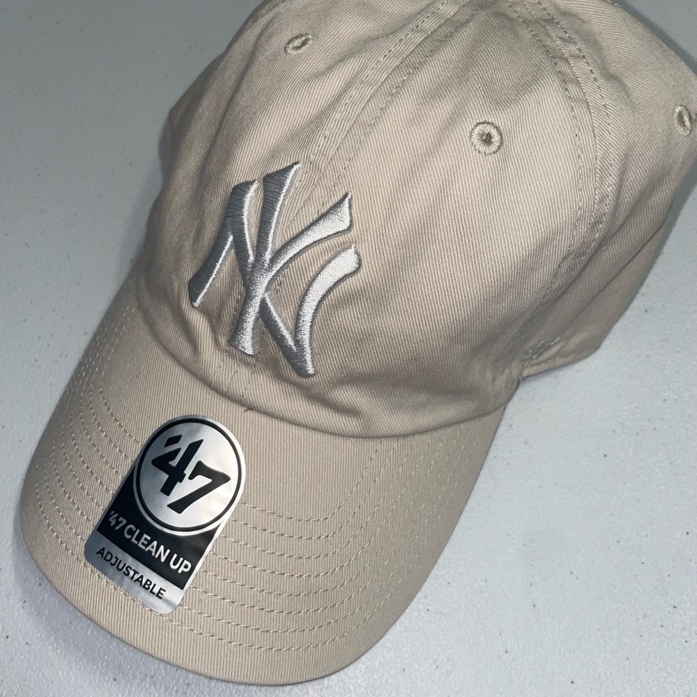 MLB/47: New York Yankees Beige/Khaki Adjustable Cap/Hat